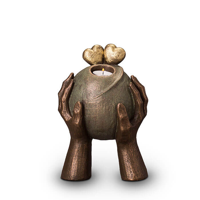 UGK036 AT