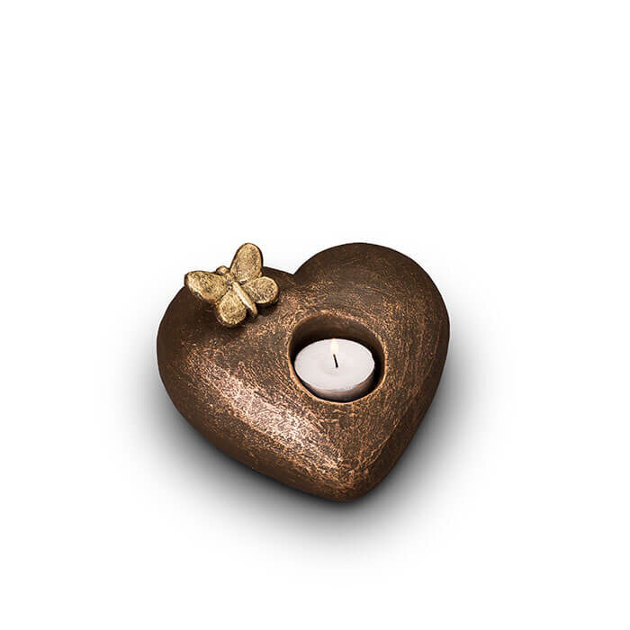 UGK001 AT